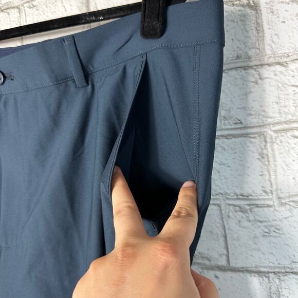 Greg Norman Shorts Gold Athletic Business Casual Performance Stretch Navy 38 - Picture 9 of 9